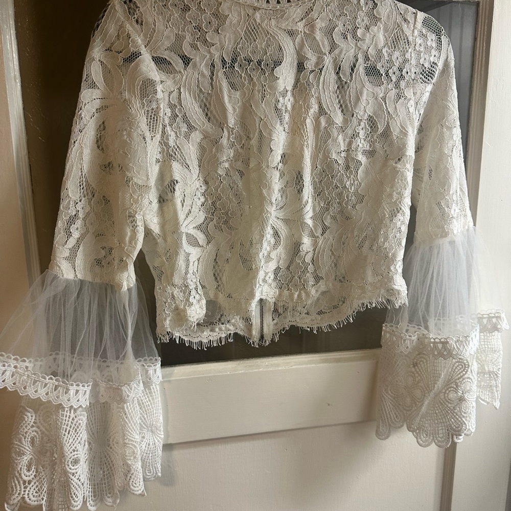 Bohemian white laced crop top